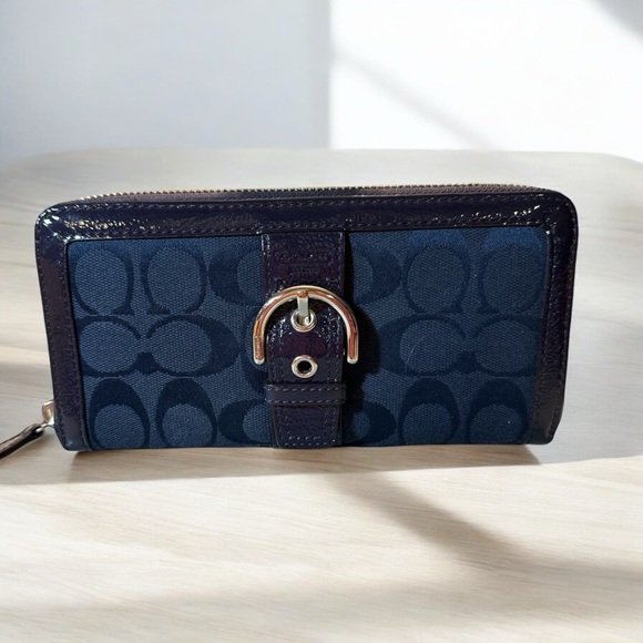 Coach Zip Around Wallet Signature Navy On Navy Silver Hardware Buckle - Picture 1 of 4